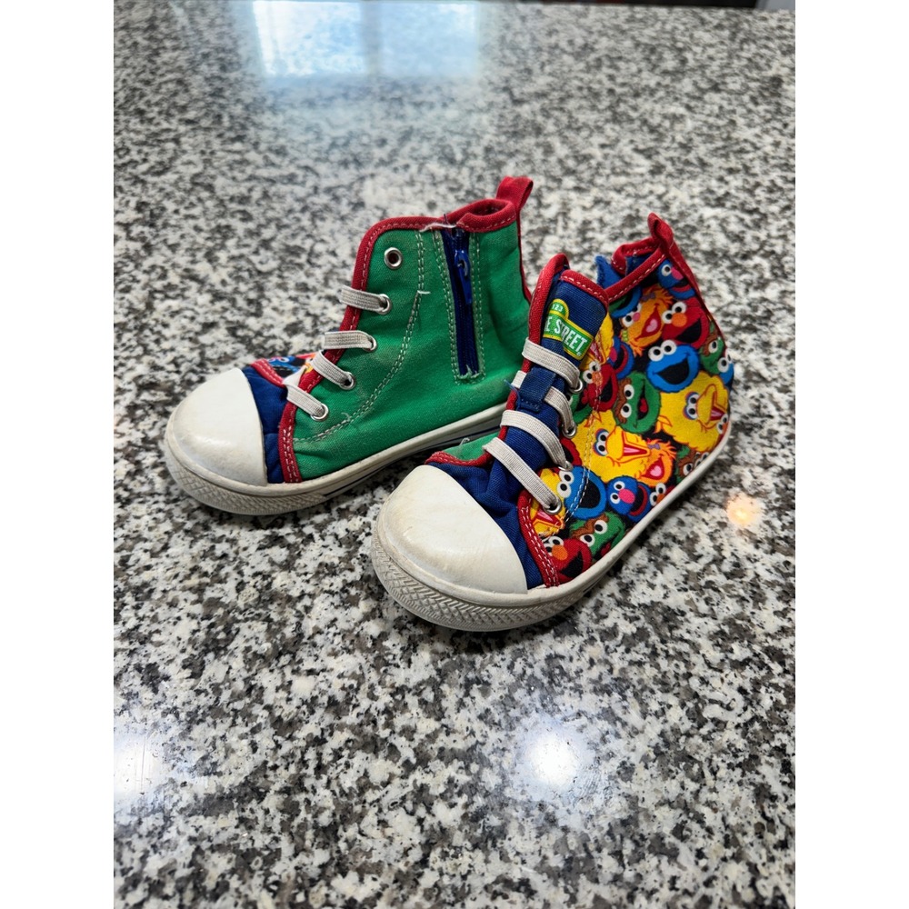 Sesame Street High Top Sneakers Kids Size 8 Elmo Cookie Monster Zip Up